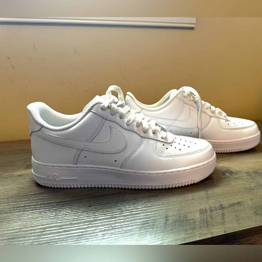 Nike Air Force all white Mens size 8.5/w10.5
